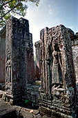 Angkor Thom - Bayon temple, east gopura of the third enclosure 